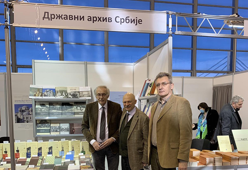 Руски историчар Олег Рудољфович Ајрапетов посетио штанд Државног архива Србије